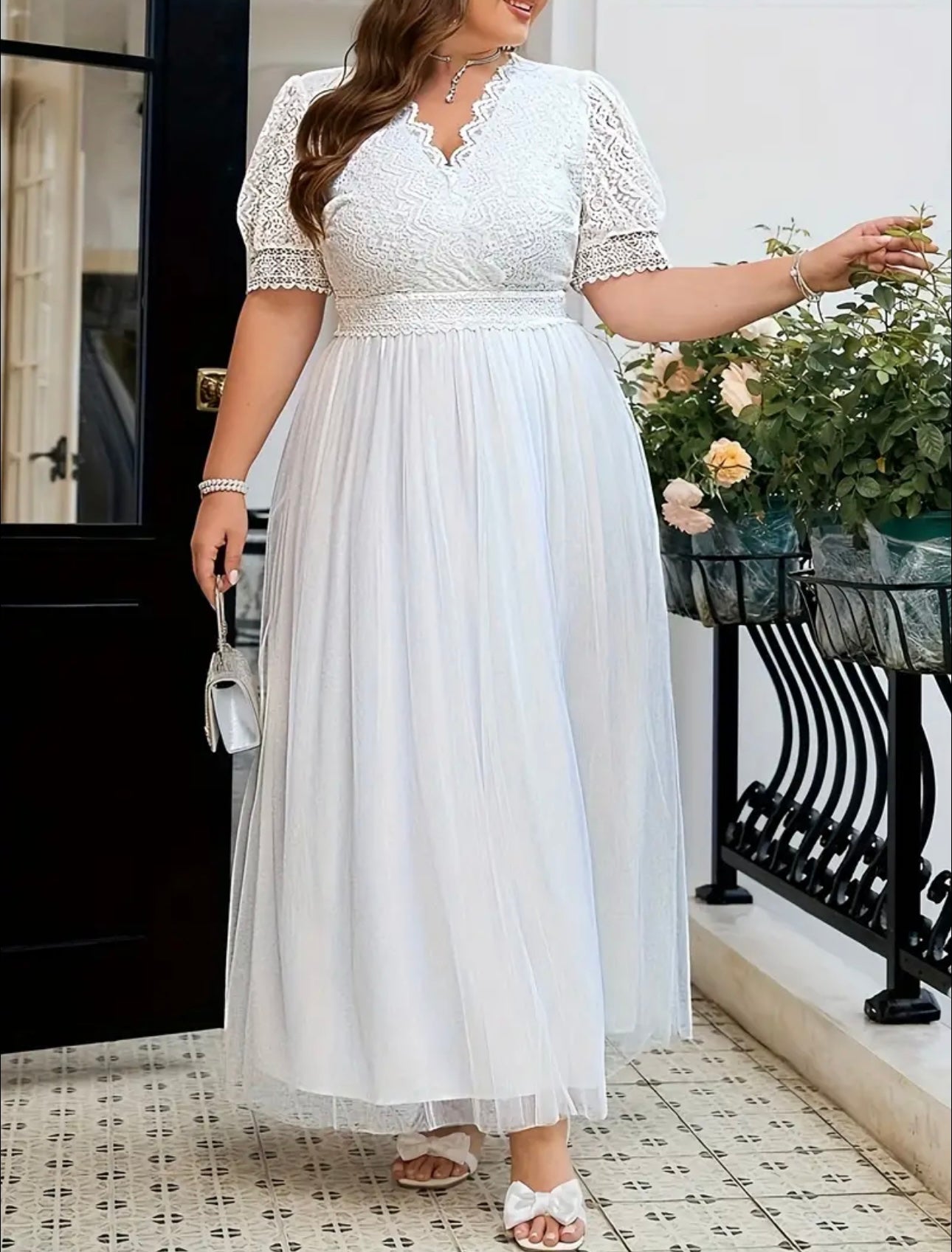 Robe en maille unie grande taille, élégante robe maxi à col en V à manches courtes, vêtements grande taille pour femmes